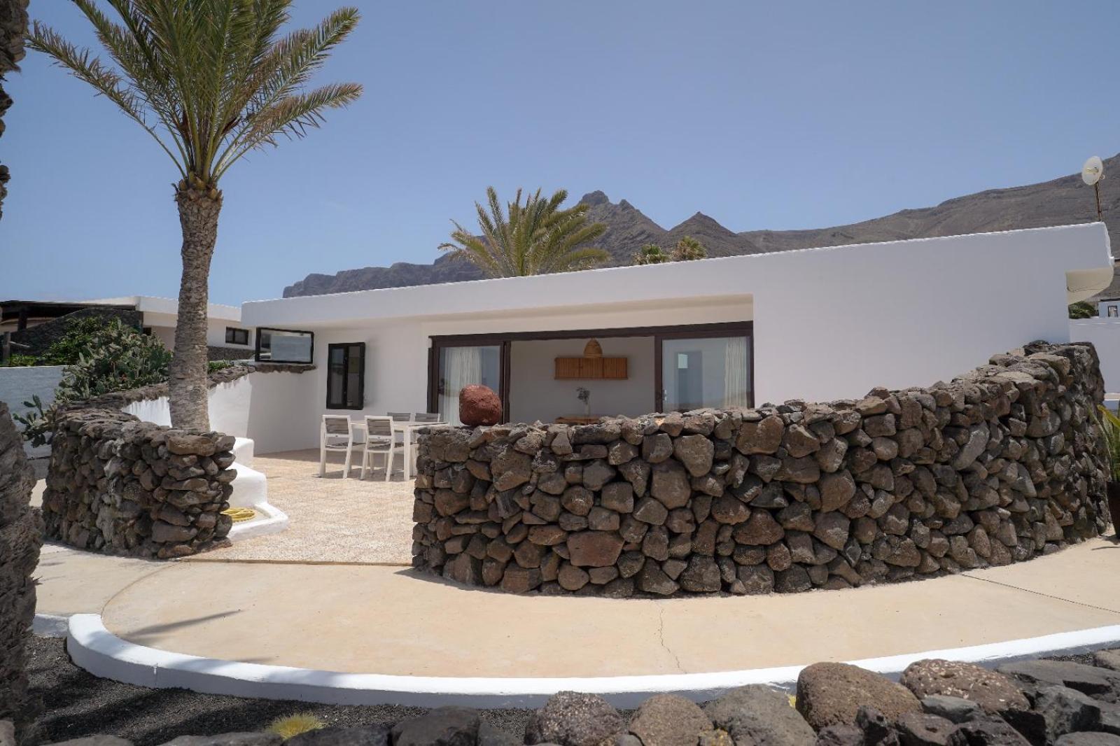 Bungalow Con Vistas Al Mar Famara Exterior foto